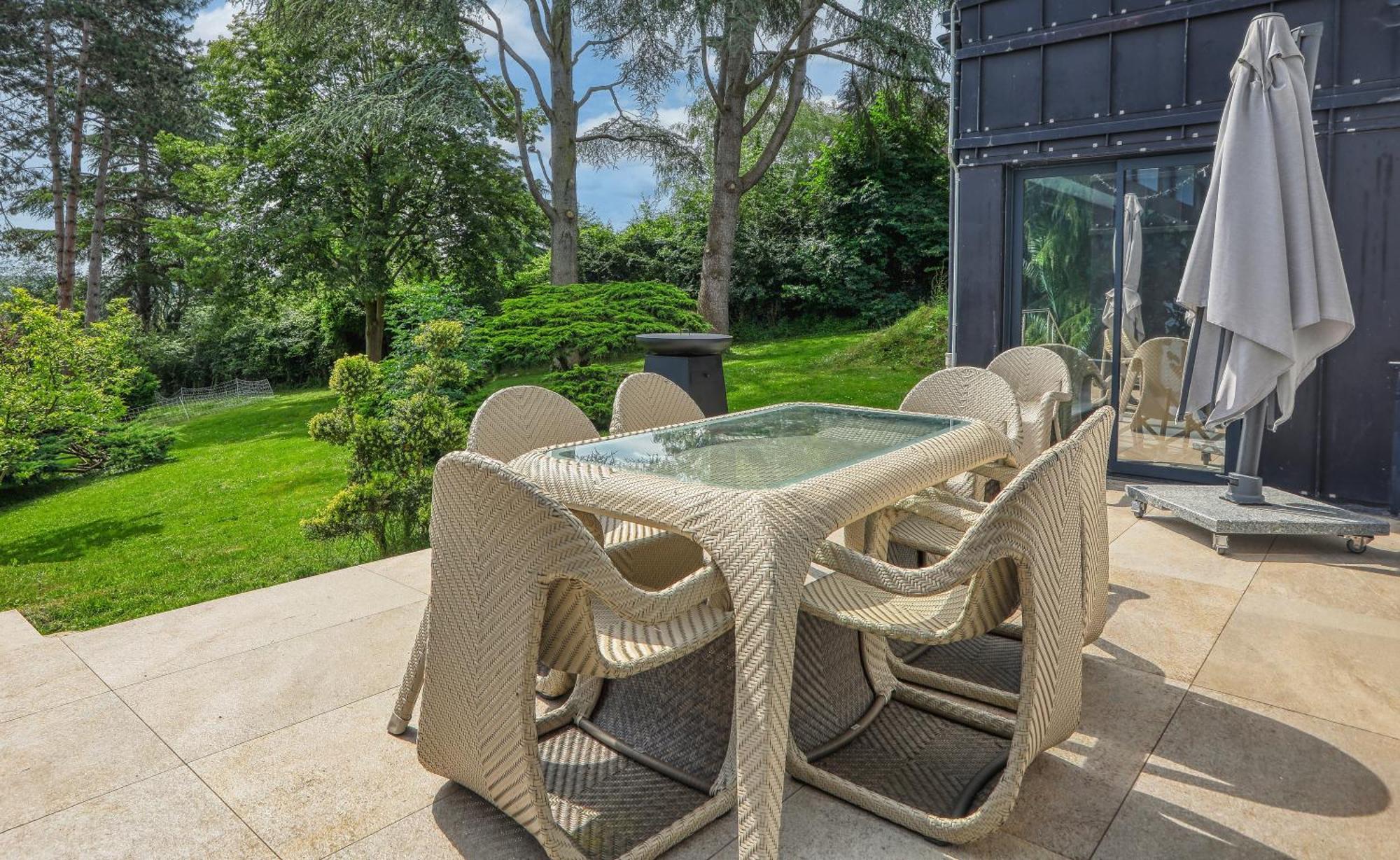 La Villagio Parmain Dış mekan fotoğraf